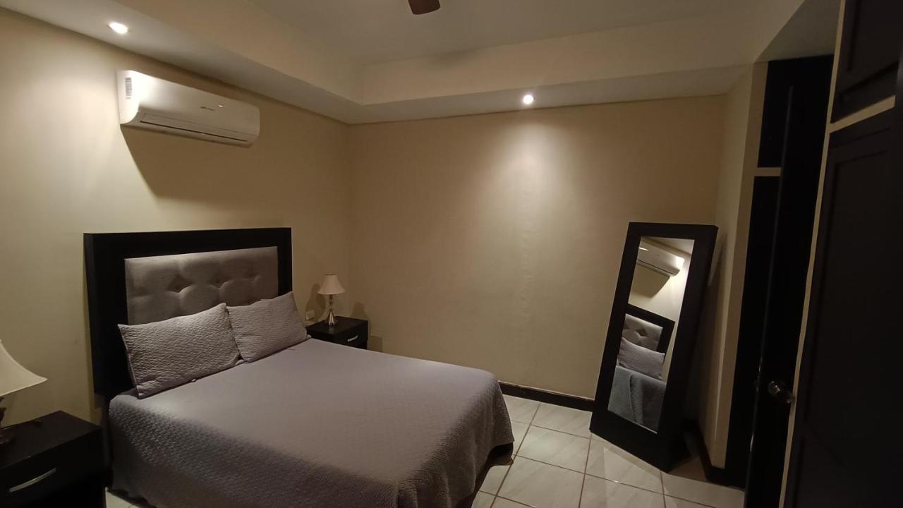 Suites Entrelagos Ciudad Obregon Exterior photo